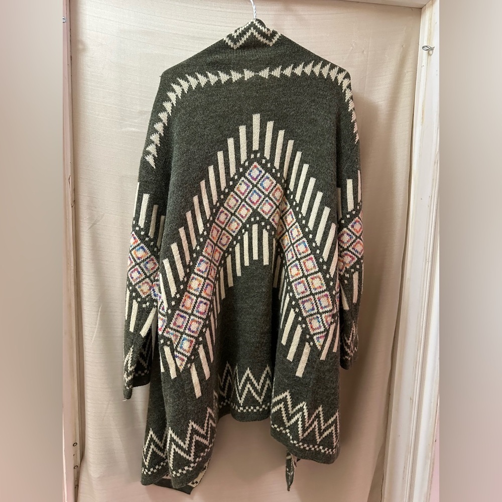 Aztec Tribal Waterfall Knit Cardigan – Wool Blend – Open Front – One Size/Flowy - Picture 3 of 5